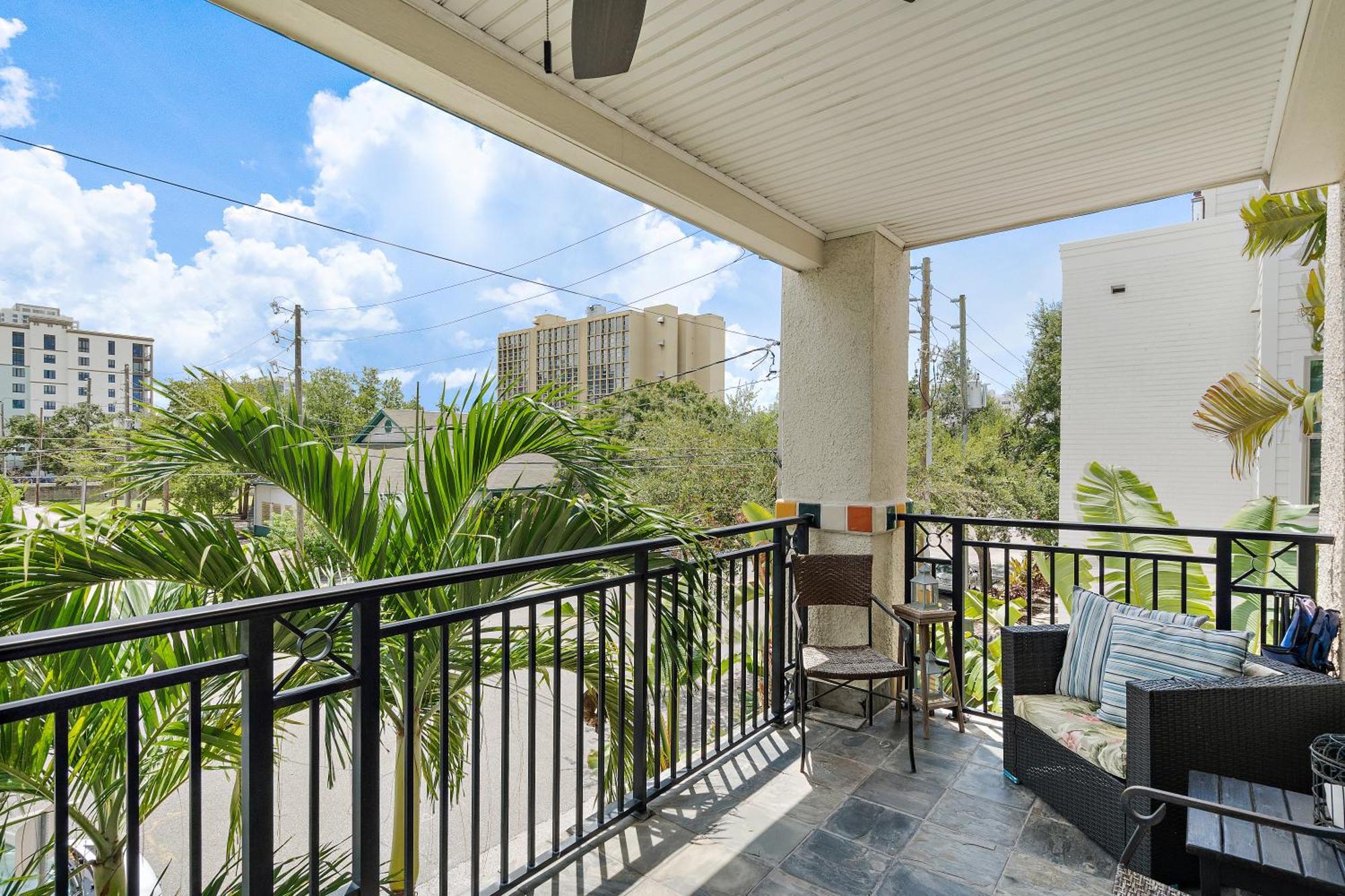 Retro Retreat In Dtsp - Explore The Downtown Area Sint-Petersburg Buitenkant foto