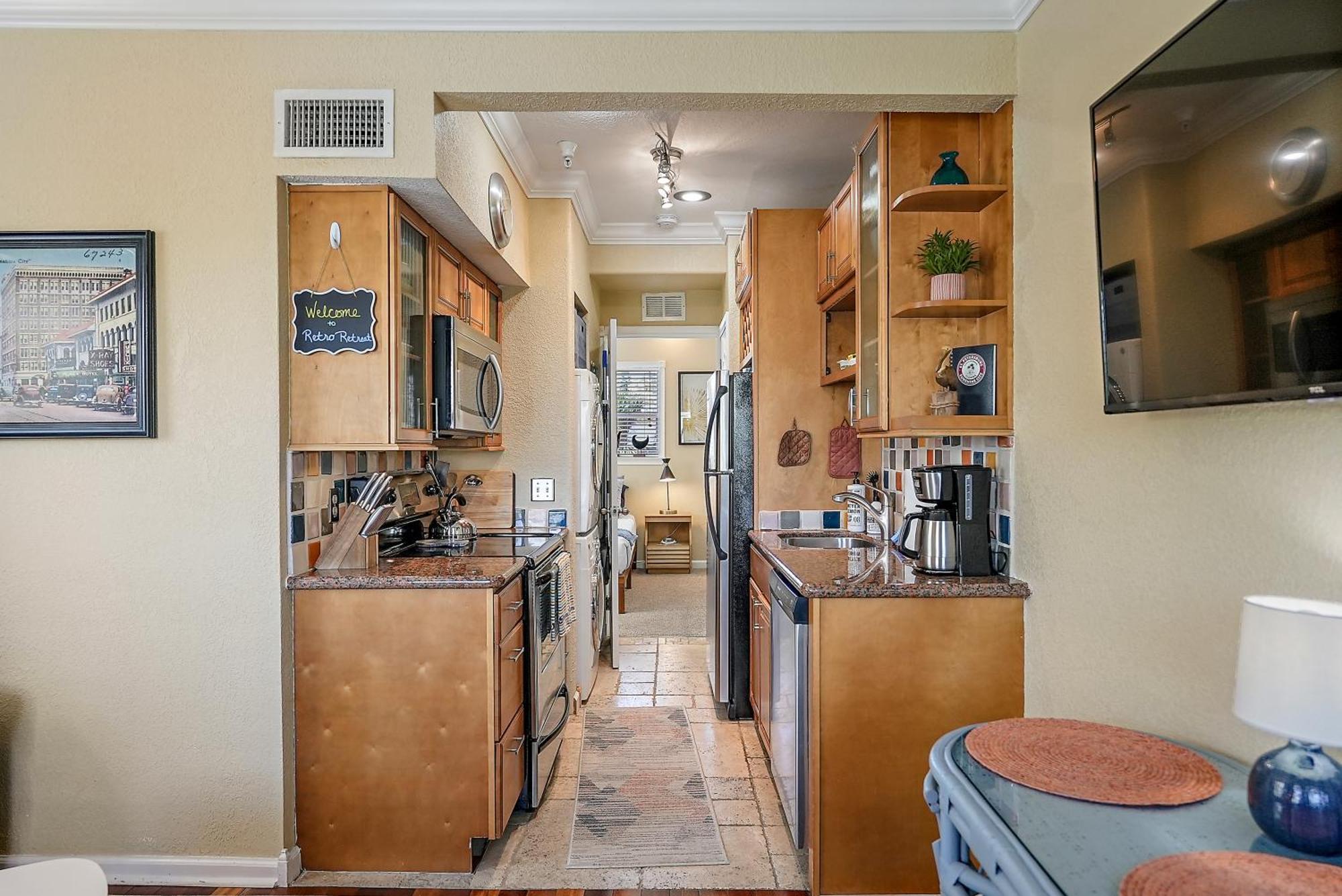 Retro Retreat In Dtsp - Explore The Downtown Area Sint-Petersburg Buitenkant foto